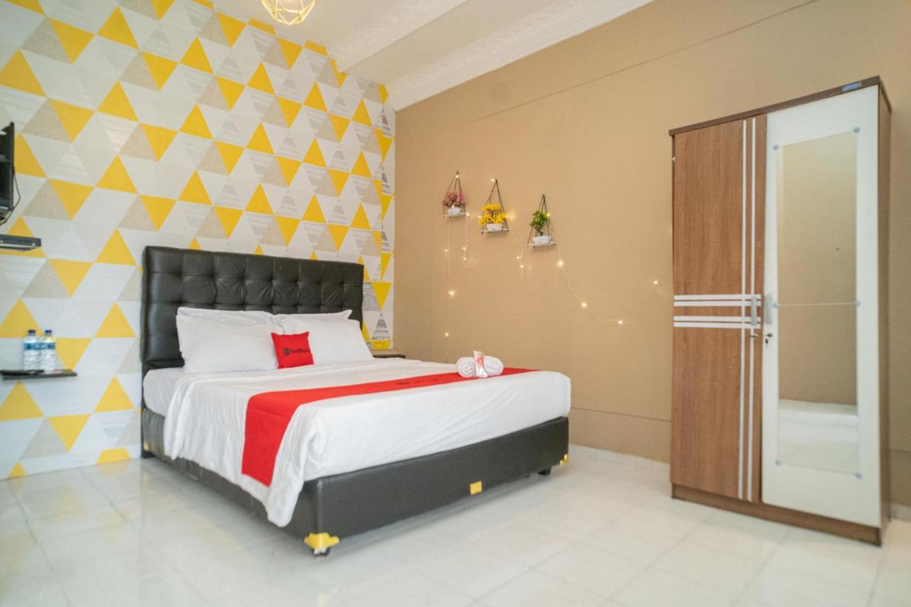 מלון בוגור Reddoorz Near Taman Safari 2 מראה חיצוני תמונה