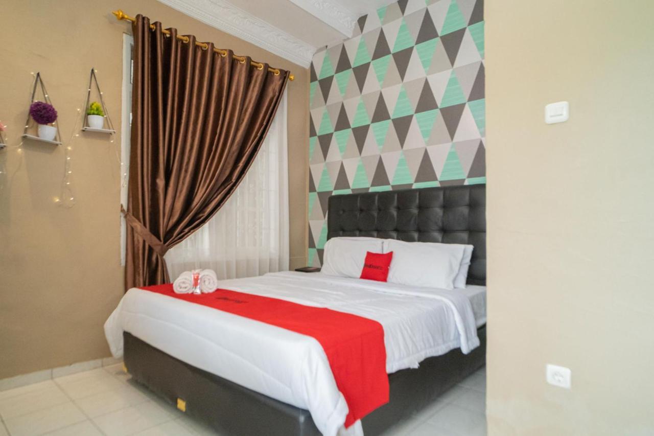 מלון בוגור Reddoorz Near Taman Safari 2 מראה חיצוני תמונה