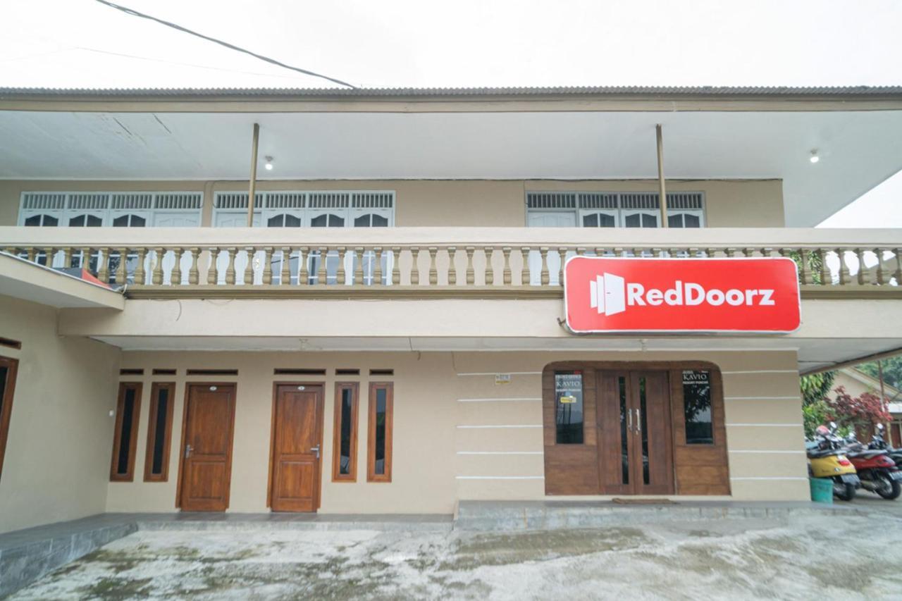מלון בוגור Reddoorz Near Taman Safari 2 מראה חיצוני תמונה